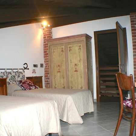 Hostal Il Vecchio Mulino Di Bairo Exterior foto