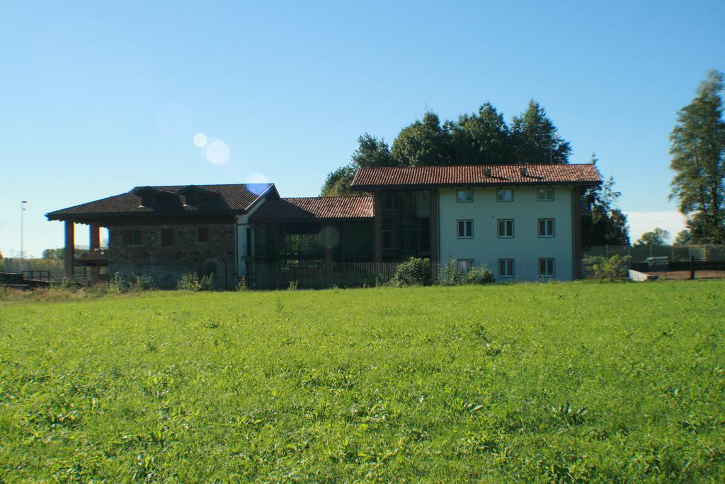 Hostal Il Vecchio Mulino Di Bairo Exterior foto