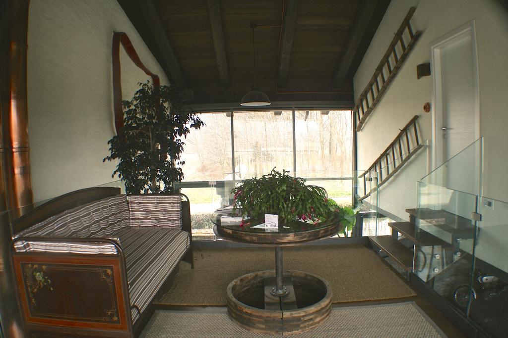 Hostal Il Vecchio Mulino Di Bairo Exterior foto