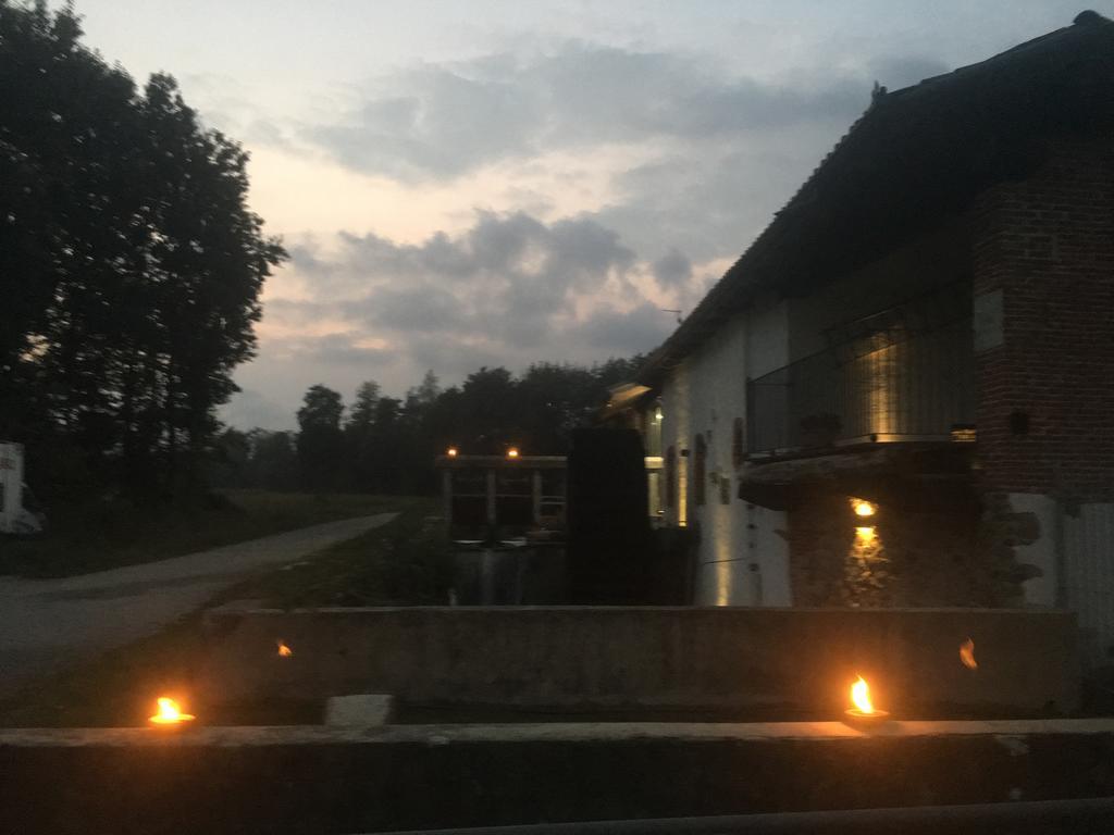 Hostal Il Vecchio Mulino Di Bairo Exterior foto